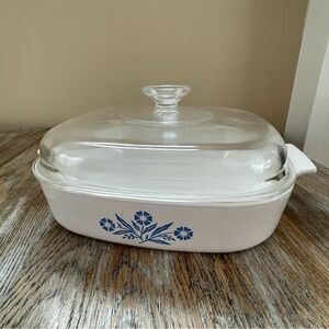 Vintage Corningware Cornflower Blue Covered Casserole Dish💙
